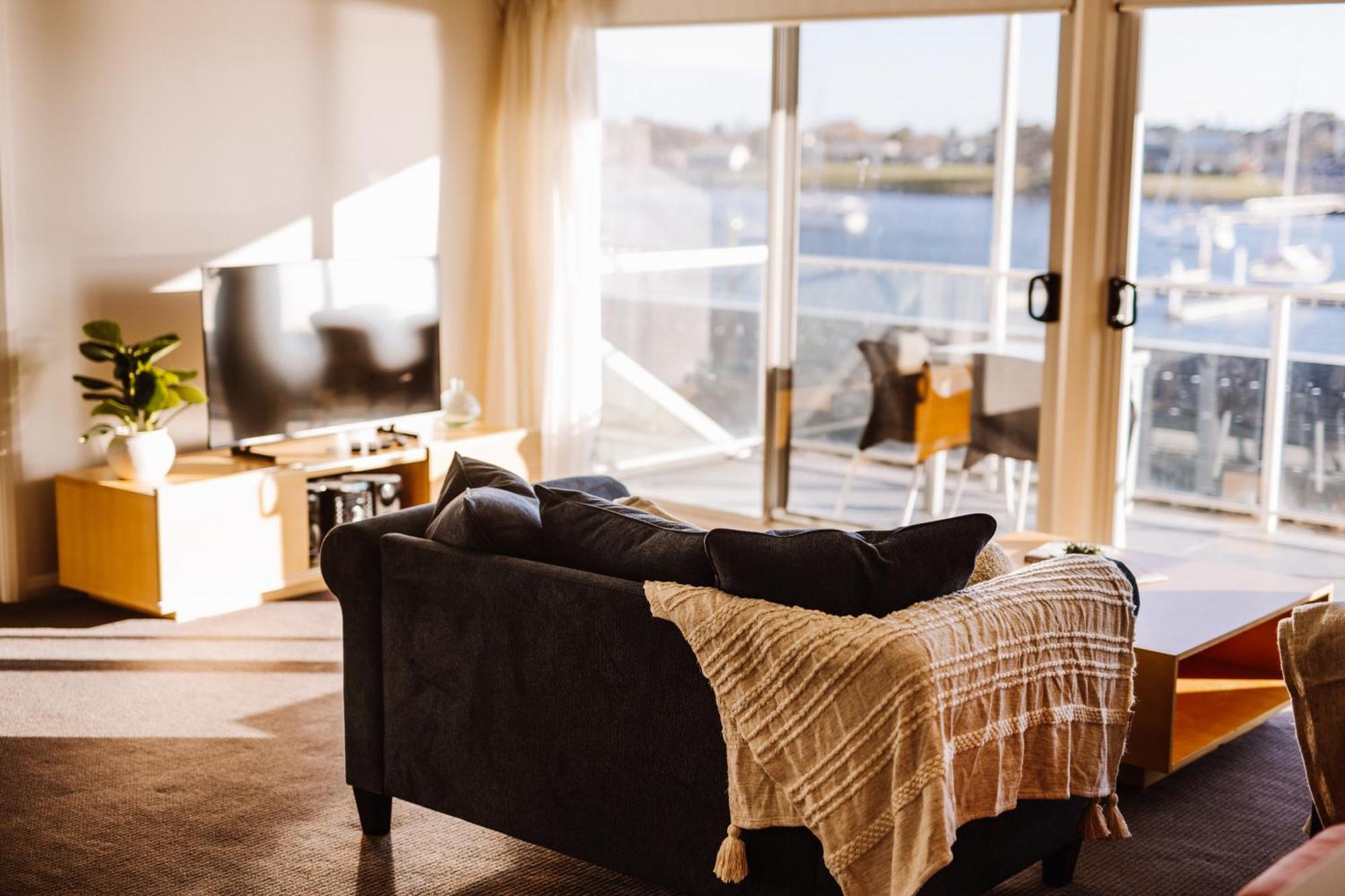 York Cove Hotel Джорджтаун Экстерьер фото